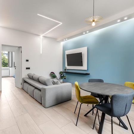Апартаменты Minimal House - 4Persone - Centro Милан Экстерьер фото